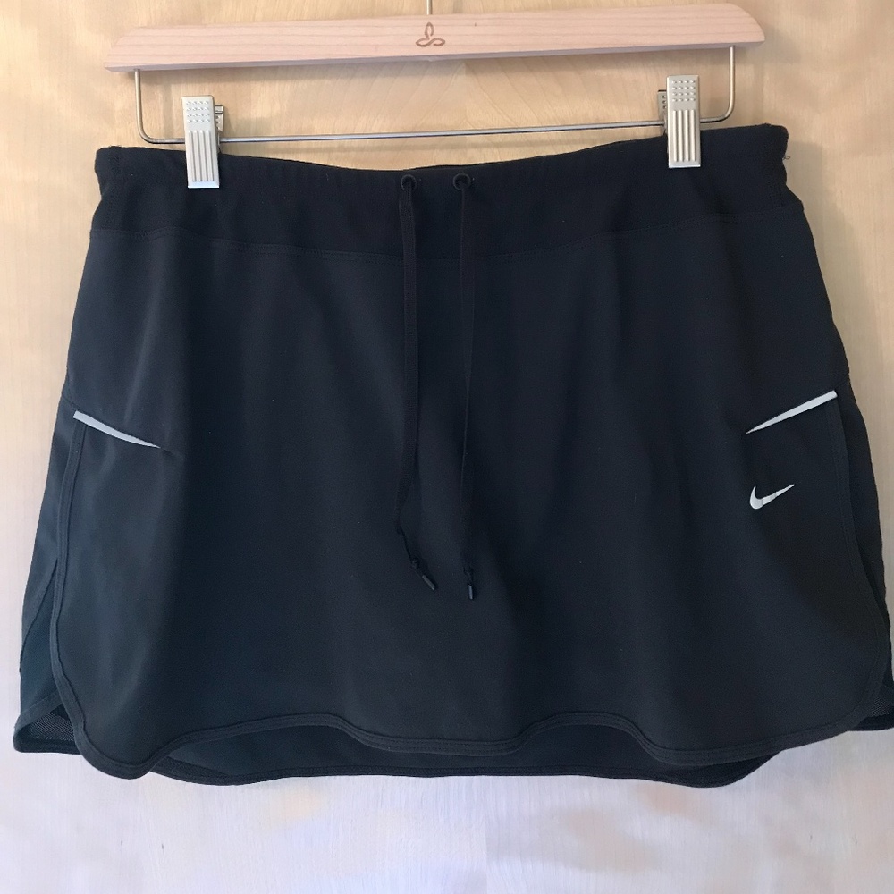 NIKE DRY FIT Athletic Skort Black, Size M